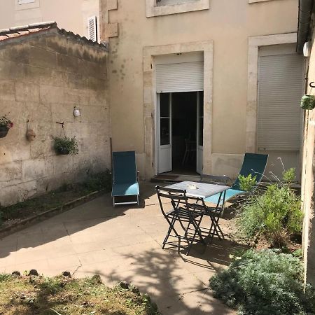 -Le Petit Rochelais- Centre Ville, Stationnement, Netflix - Ideal Couples, Familles, Business Niort Exterior photo